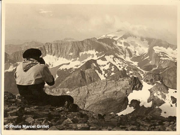 Les Posets vus des Gourgs Blancs Août 1937