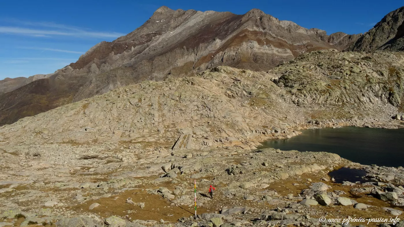 Ibón de Lenés - Aragon Ibón de Lenés - Aragon