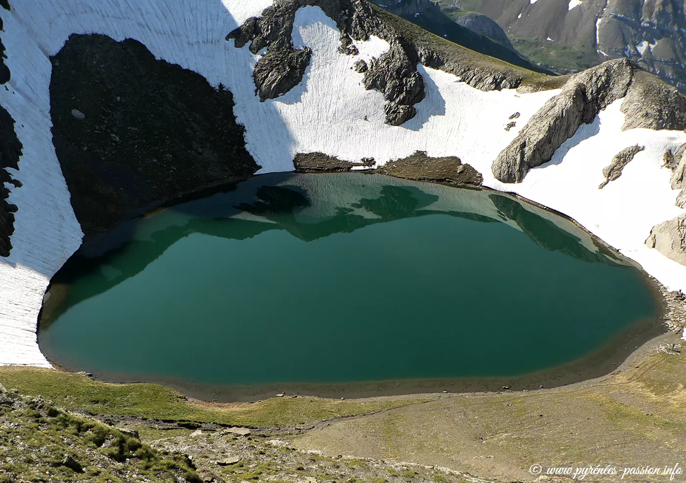 Le lac de la Bernatoire au Port de la Bernatoire Le lac de la Bernatoire au Port de la Bernatoire