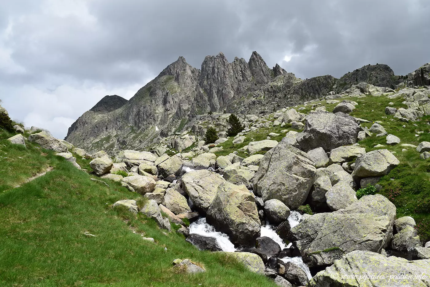 Les Aiguilles de Travessani - Encantats Les Aiguilles de Travessani - Encantats