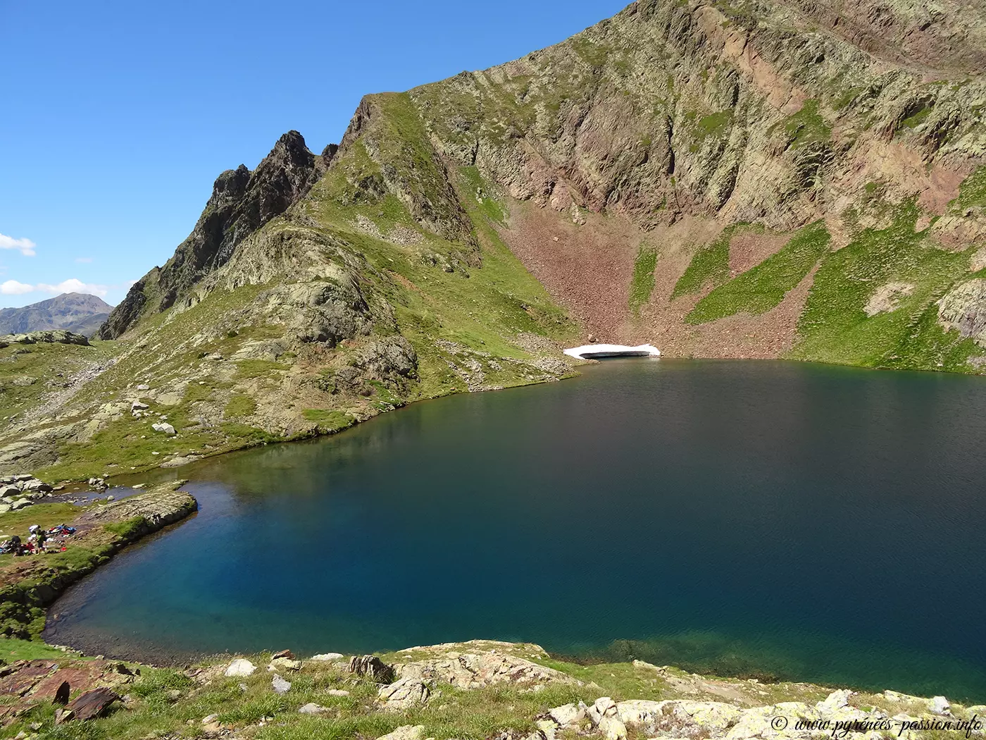 Parc Natural de l’Alt Pirineu - L’Estany Blau de Guerosso Parc Natural de l’Alt Pirineu - L’Estany Blau de Guerosso